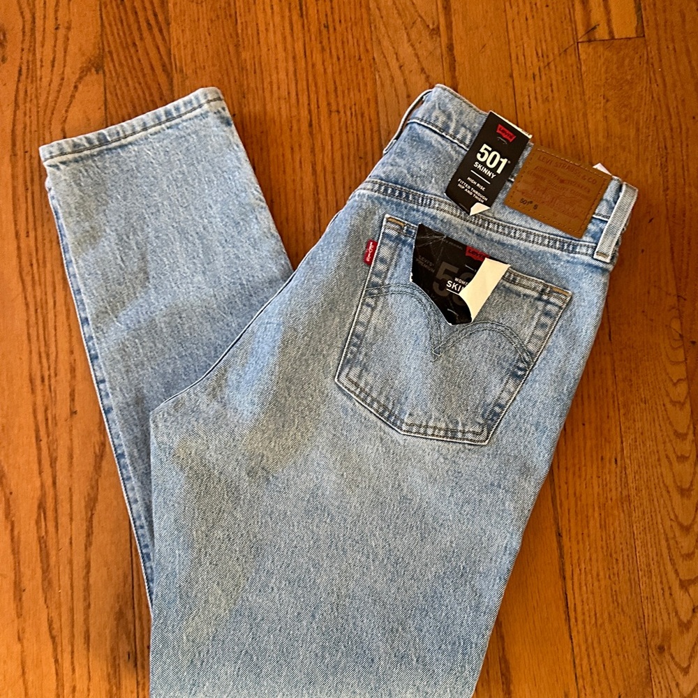 Levi's Classic high rise size 31  Jeans NWT
